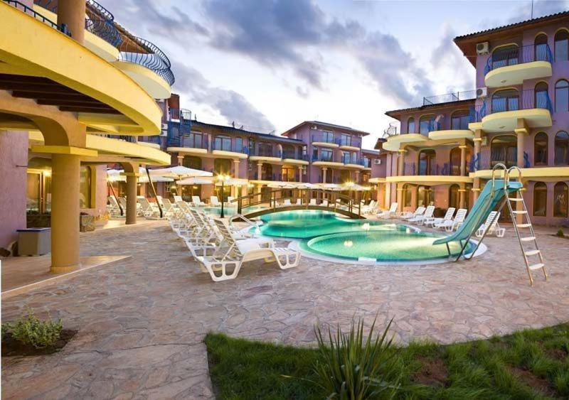 Azura Garden Apartments Chernomorets Luaran gambar