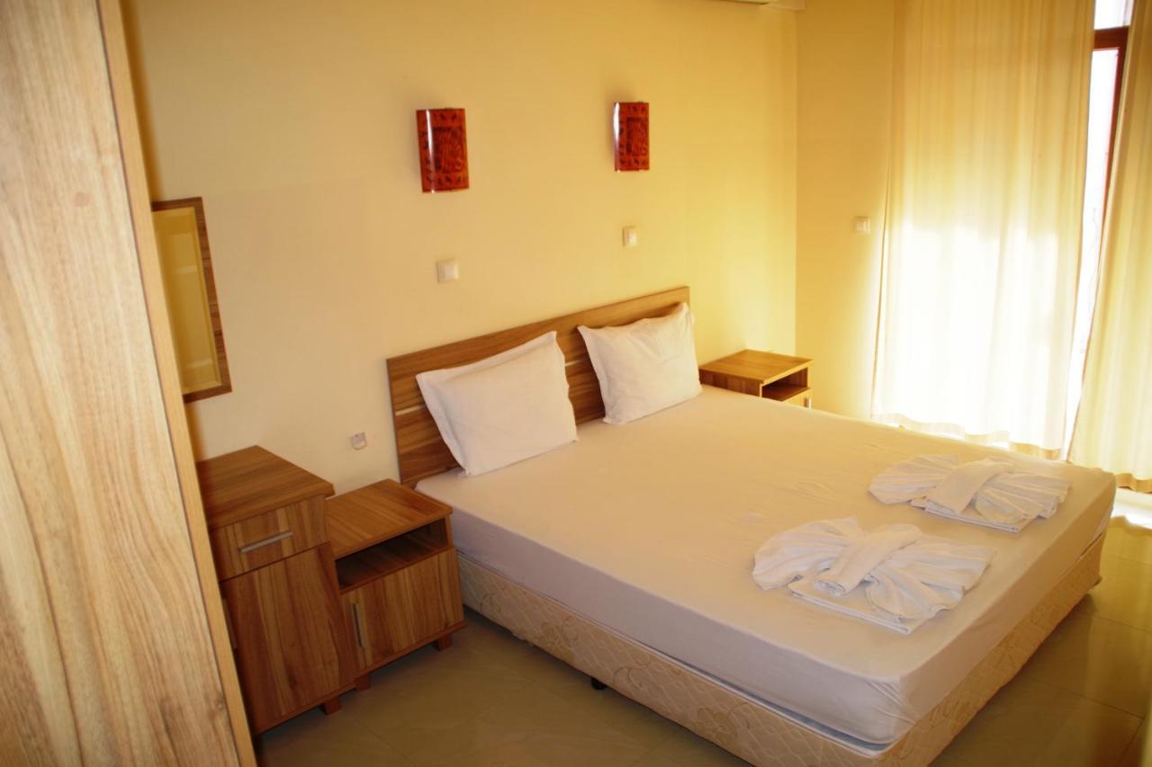 Azura Garden Apartments Chernomorets Luaran gambar