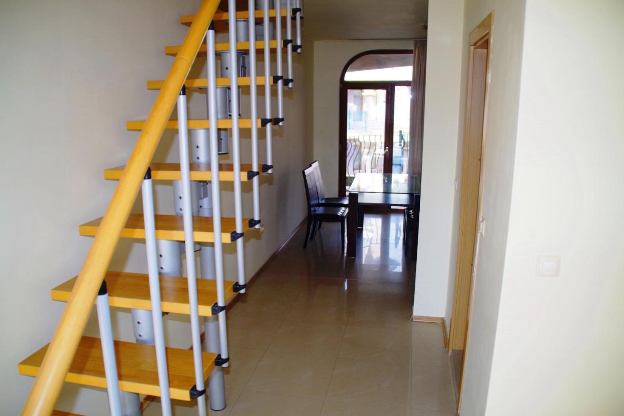 Azura Garden Apartments Chernomorets Luaran gambar