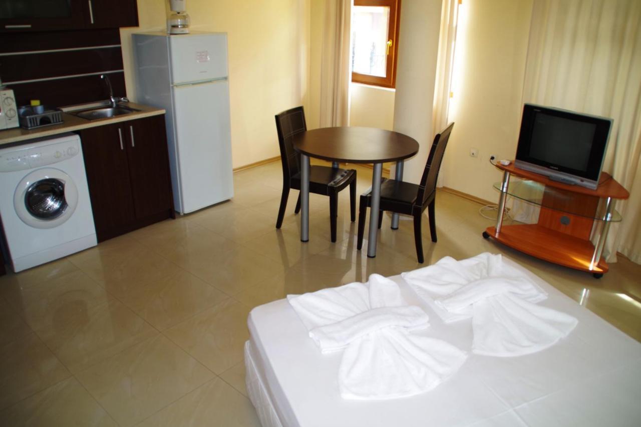 Azura Garden Apartments Chernomorets Luaran gambar