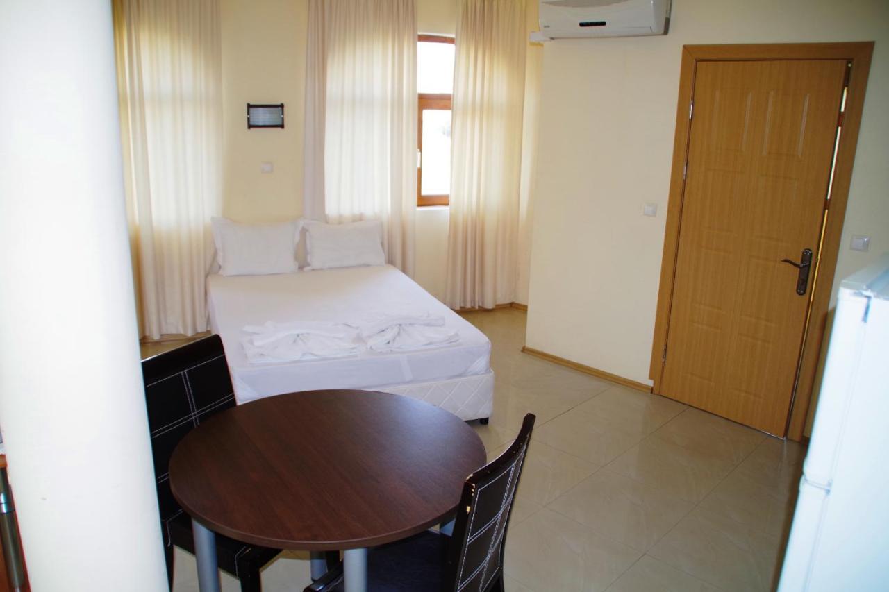 Azura Garden Apartments Chernomorets Luaran gambar