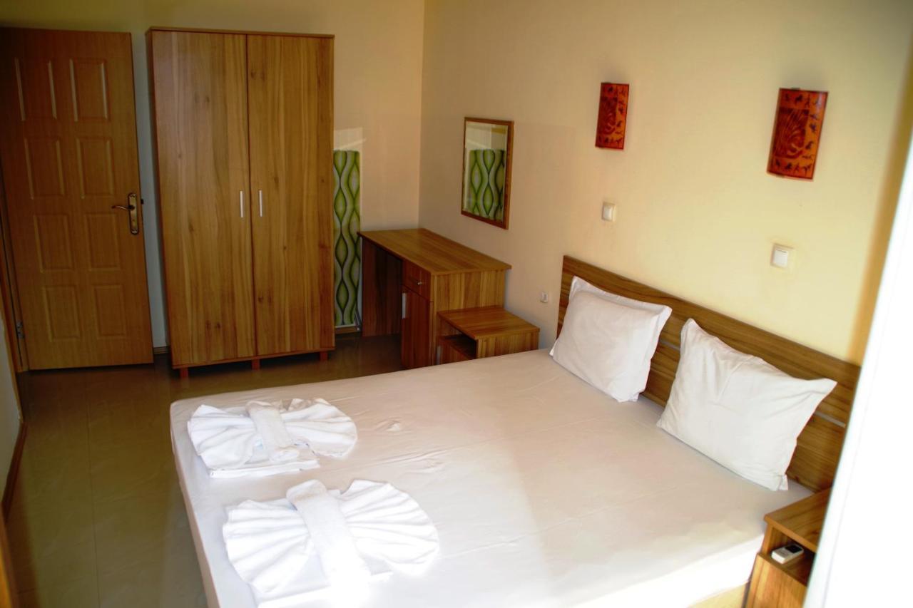 Azura Garden Apartments Chernomorets Luaran gambar